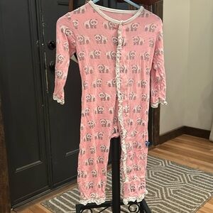 Kickee snap up romper with ruffles